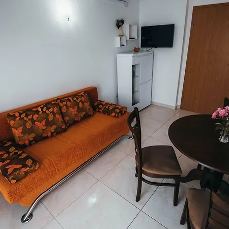 Tamaris Apartment *